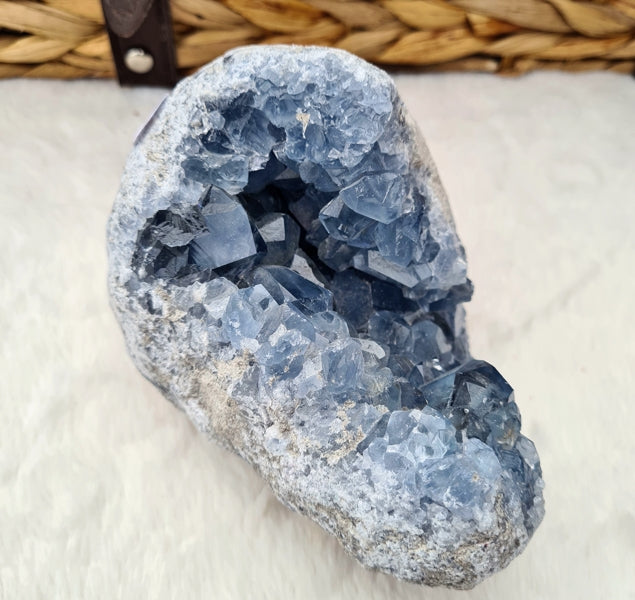 geode de celestine 1,740 kilos