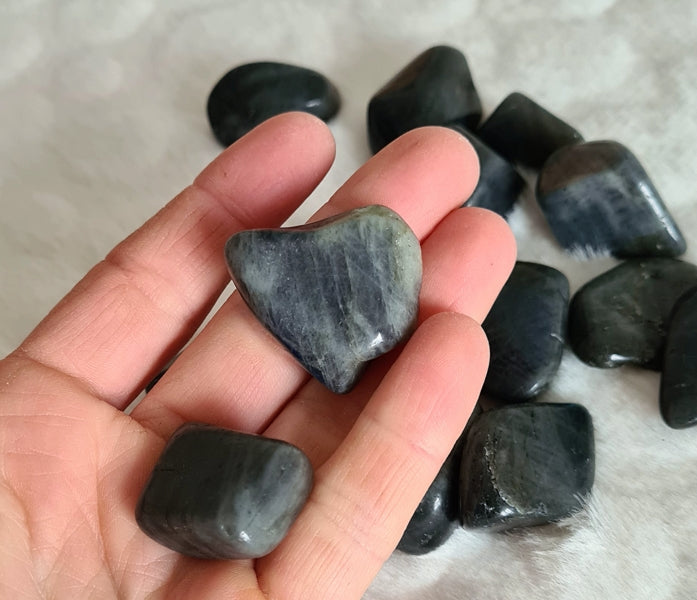pierre labradorite 