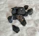 pierre brute tourmaline noire