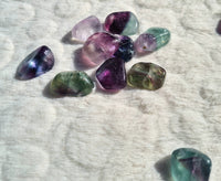 pierre roulée fluorite multicolor