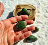 pierre roulée jade nephrite