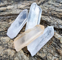 Pierre brute point de quartz